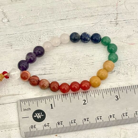 Chakra natural stones bracelet with red tassel - Picture 2 of 7